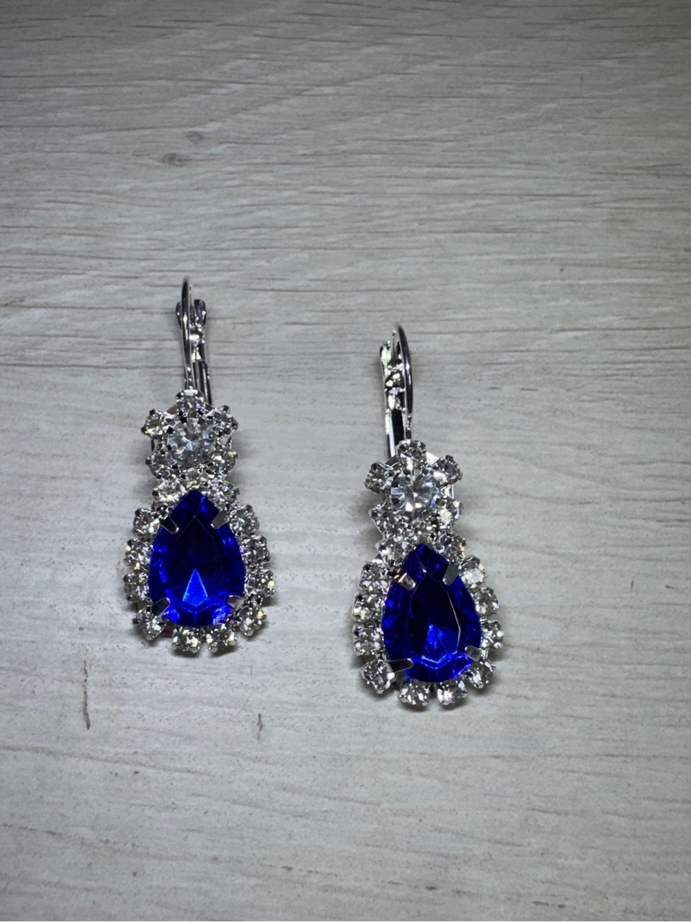Silver Necklace with Blue Teardrop Pendant - Picture 5 of 6